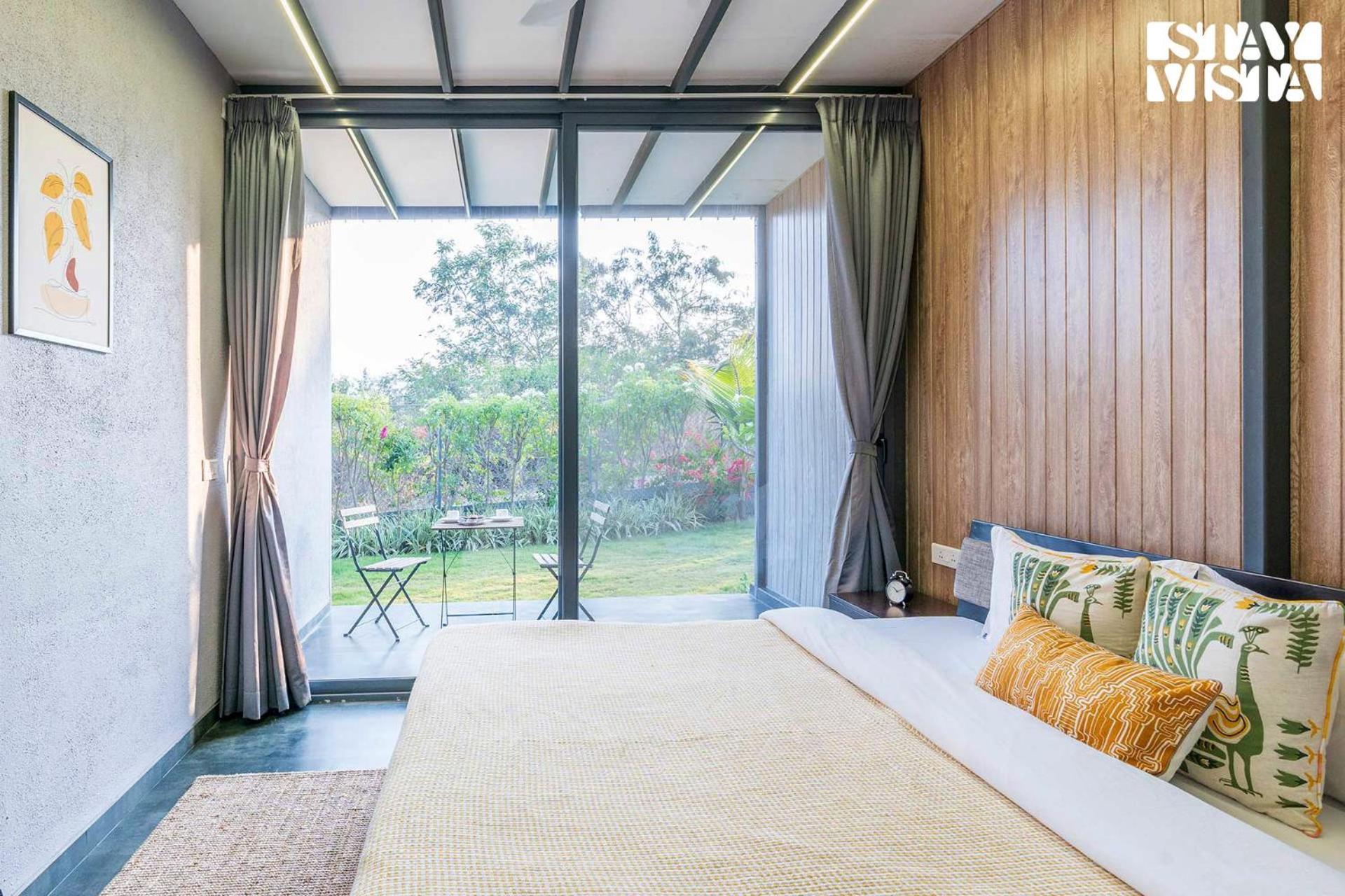 Stayvista'S Celeste Villa - Hill-View Retreat With Infinity Pool ناسيك المظهر الخارجي الصورة