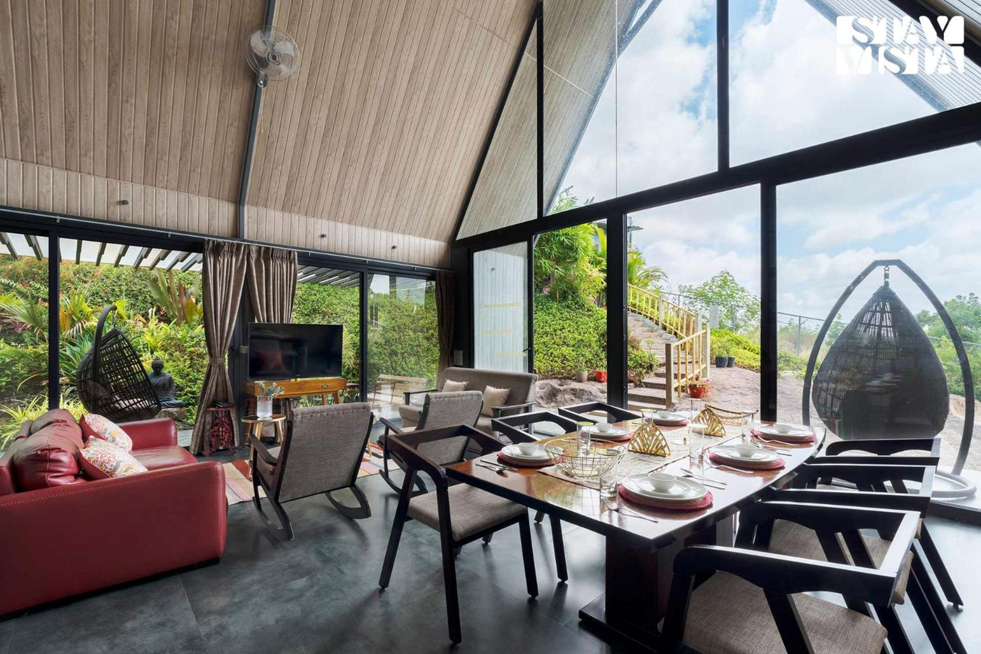 Stayvista'S Celeste Villa - Hill-View Retreat With Infinity Pool ناسيك المظهر الخارجي الصورة